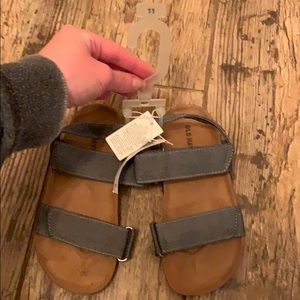 Boys Old Navy Sandals